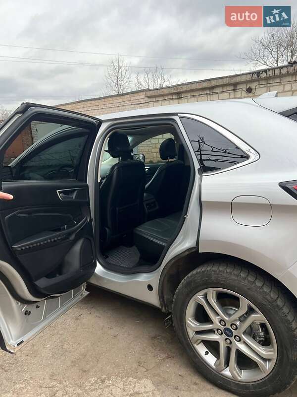 Внедорожник / Кроссовер Ford Edge 2015 в Первомайске