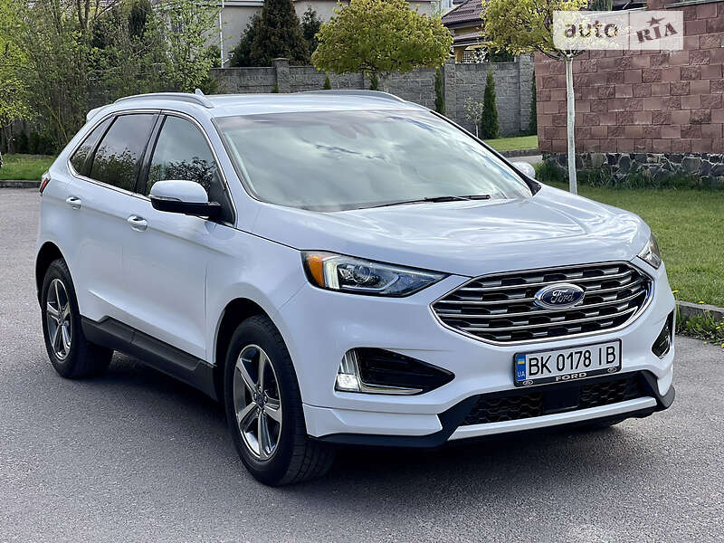 Позашляховик / Кросовер Ford Edge 2020 в 
