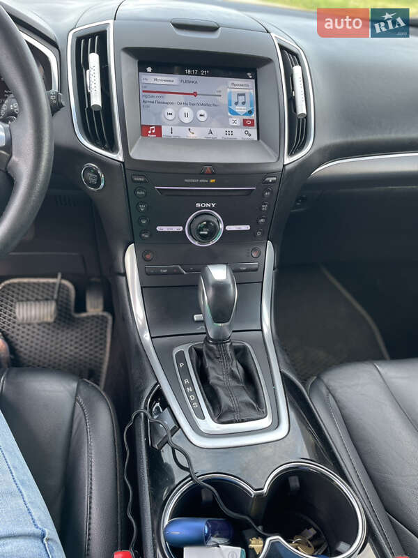 Внедорожник / Кроссовер Ford Edge 2016 в Мостиске