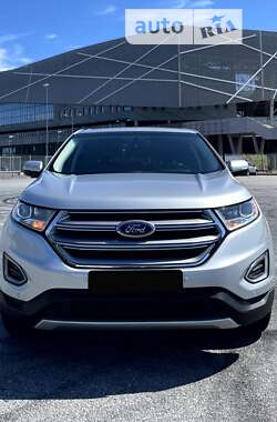 Внедорожник / Кроссовер Ford Edge 2016 в 