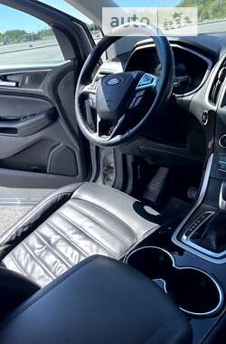 Внедорожник / Кроссовер Ford Edge 2016 в 