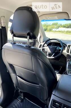 Внедорожник / Кроссовер Ford Edge 2016 в 