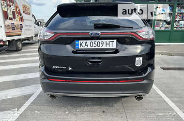 Внедорожник / Кроссовер Ford Edge 2017 в 