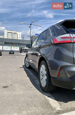 Внедорожник / Кроссовер Ford Edge 2021 в 