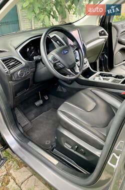 Внедорожник / Кроссовер Ford Edge 2021 в 