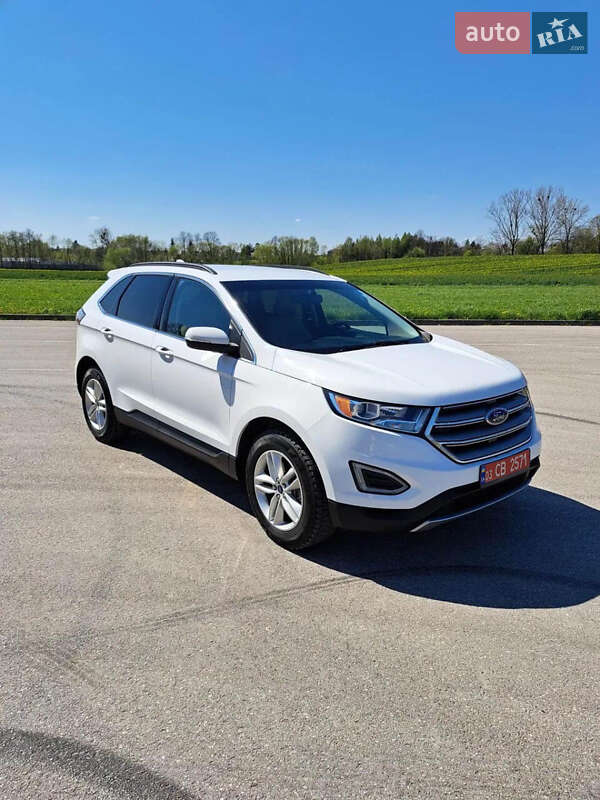 Позашляховик / Кросовер Ford Edge 2017 в Стрию