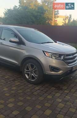 Внедорожник / Кроссовер Ford Edge 2016 в 