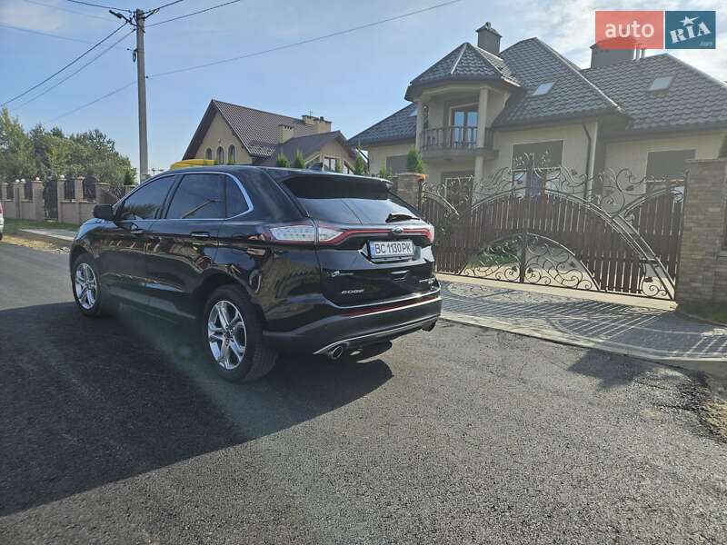 Внедорожник / Кроссовер Ford Edge 2017 в Новояворовске