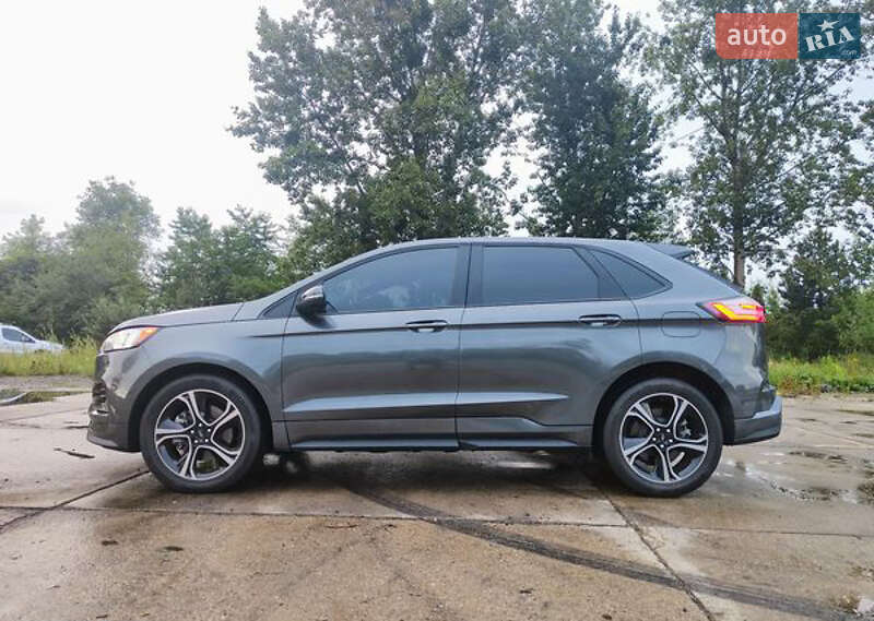 Позашляховик / Кросовер Ford Edge 2019 в Благовіщенську