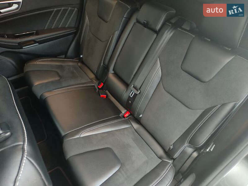 Позашляховик / Кросовер Ford Edge 2019 в Благовіщенську