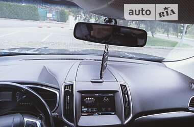 Внедорожник / Кроссовер Ford Edge 2015 в 