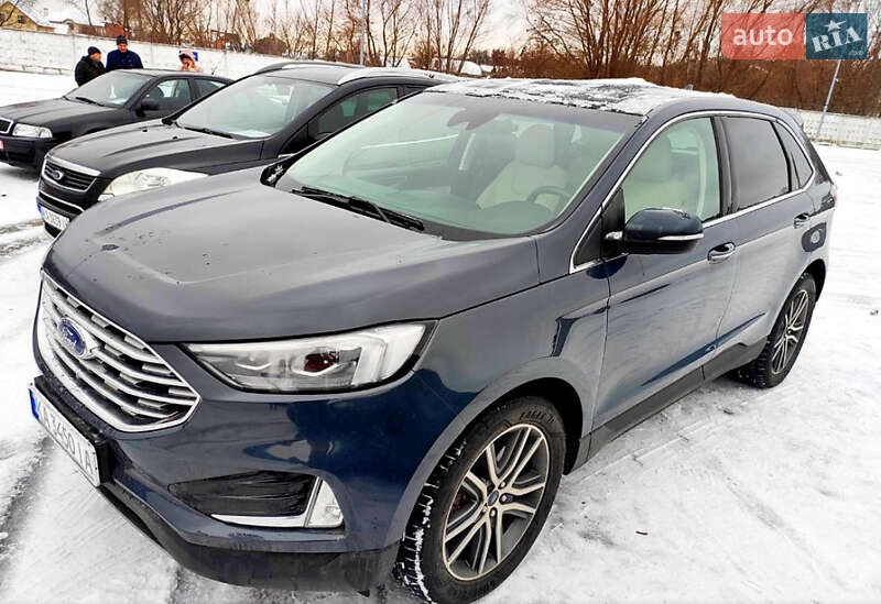 Внедорожник / Кроссовер Ford Edge 2019 в 