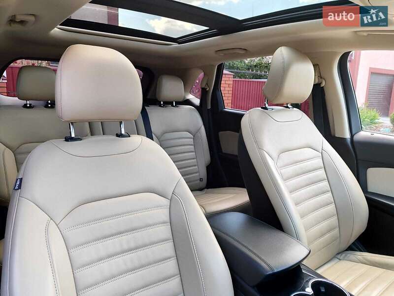 Внедорожник / Кроссовер Ford Edge 2016 в Киеве
