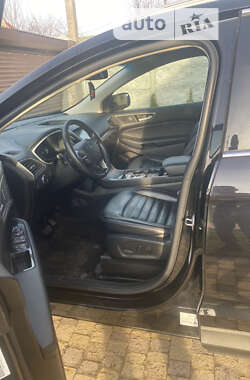 Внедорожник / Кроссовер Ford Edge 2020 в 