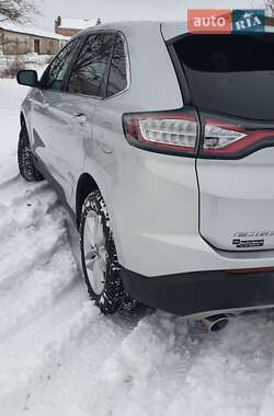 Внедорожник / Кроссовер Ford Edge 2016 в Млинове