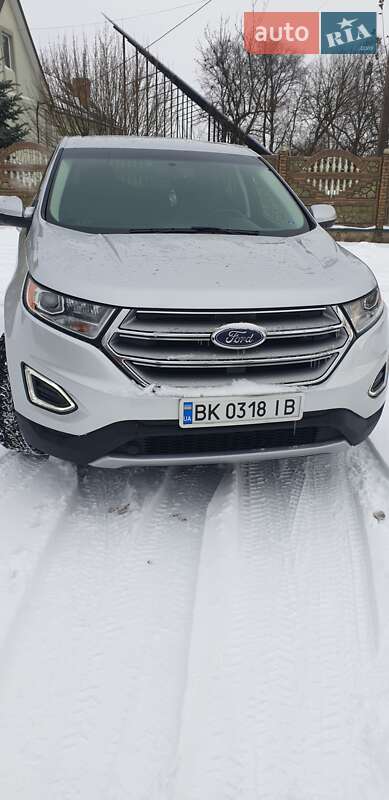 Позашляховик / Кросовер Ford Edge 2016 в Млиніві