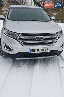 Внедорожник / Кроссовер Ford Edge 2016 в 