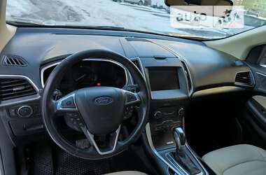 Внедорожник / Кроссовер Ford Edge 2017 в 