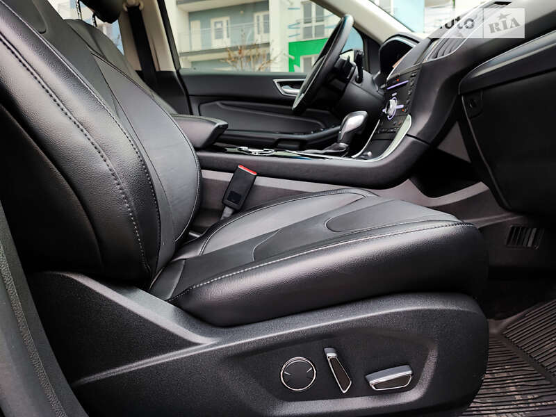 Внедорожник / Кроссовер Ford Edge 2017 в Ивано-Франковске