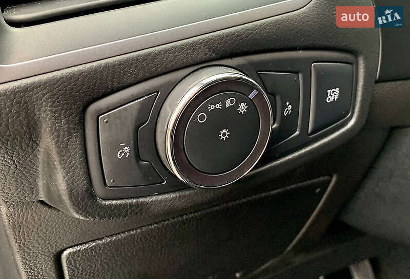 Внедорожник / Кроссовер Ford Edge 2018 в Тернополе