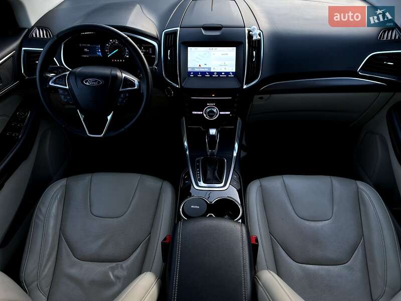Внедорожник / Кроссовер Ford Edge 2017 в Ивано-Франковске