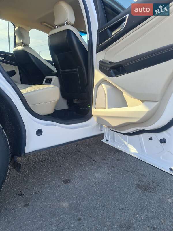 Внедорожник / Кроссовер Ford Edge 2017 в Василькове