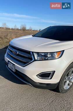 Внедорожник / Кроссовер Ford Edge 2017 в 