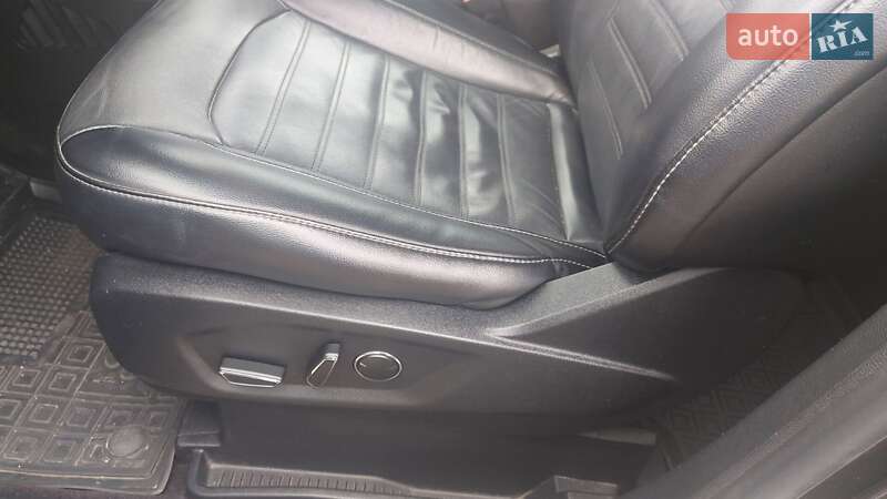 Внедорожник / Кроссовер Ford Edge 2015 в Белой Церкви