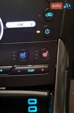 Внедорожник / Кроссовер Ford Edge 2017 в 
