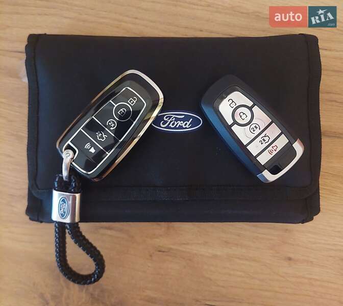 Внедорожник / Кроссовер Ford Edge 2017 в Кременчуге