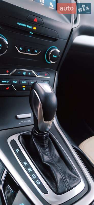 Внедорожник / Кроссовер Ford Edge 2017 в Киеве