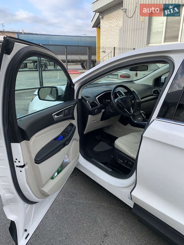 Внедорожник / Кроссовер Ford Edge 2015 в Новомосковске