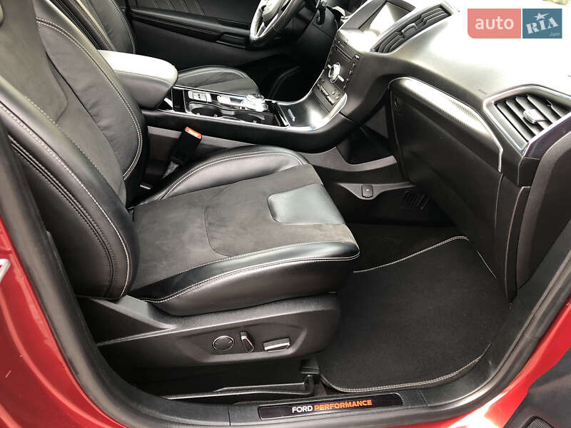 Позашляховик / Кросовер Ford Edge 2019 в Тернополі