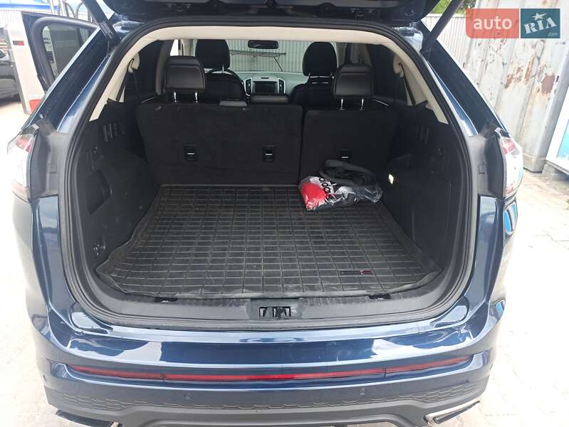 Внедорожник / Кроссовер Ford Edge 2017 в Черновцах