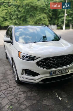 Позашляховик / Кросовер Ford Edge 2020 в 