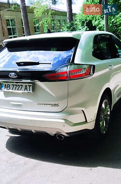Позашляховик / Кросовер Ford Edge 2020 в 