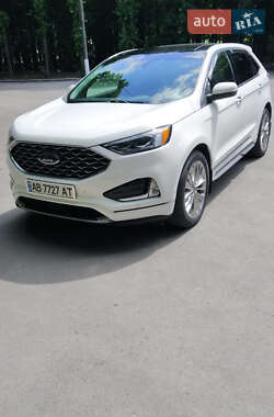 Позашляховик / Кросовер Ford Edge 2020 в 