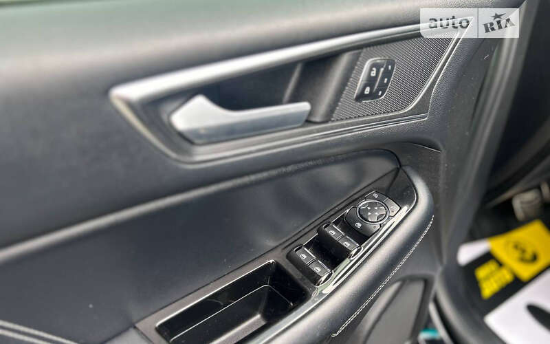 Внедорожник / Кроссовер Ford Edge 2016 в Черновцах