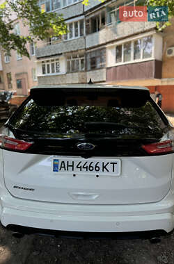 Внедорожник / Кроссовер Ford Edge 2020 в 