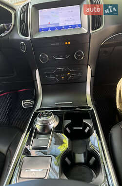 Внедорожник / Кроссовер Ford Edge 2020 в 