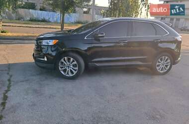 Внедорожник / Кроссовер Ford Edge 2019 в 