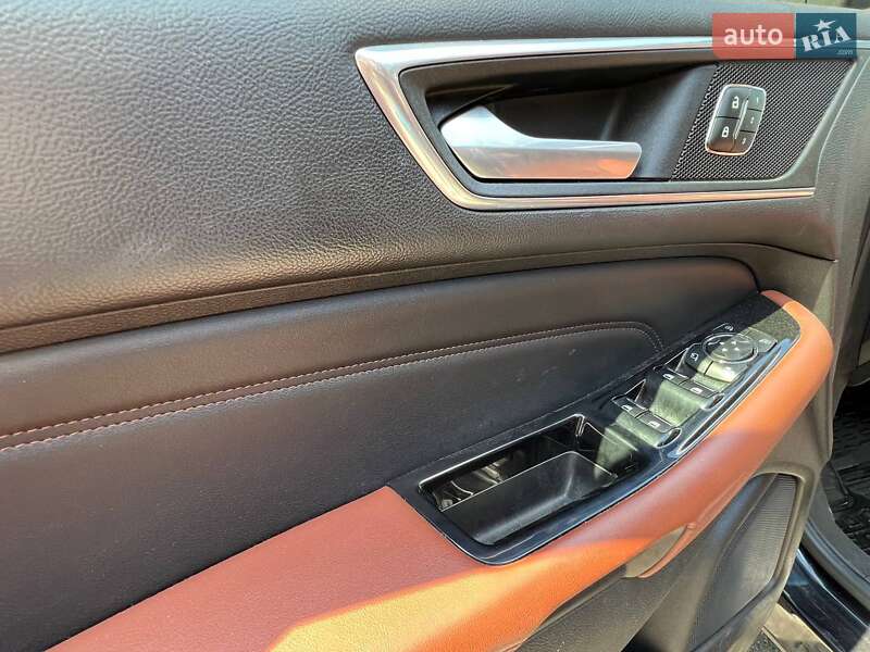 Позашляховик / Кросовер Ford Edge 2016 в Києві