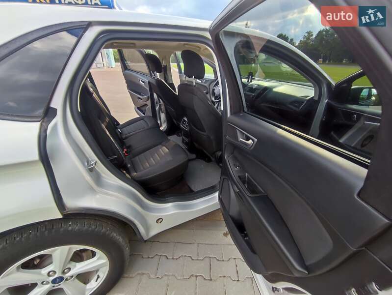 Внедорожник / Кроссовер Ford Edge 2016 в Трускавце