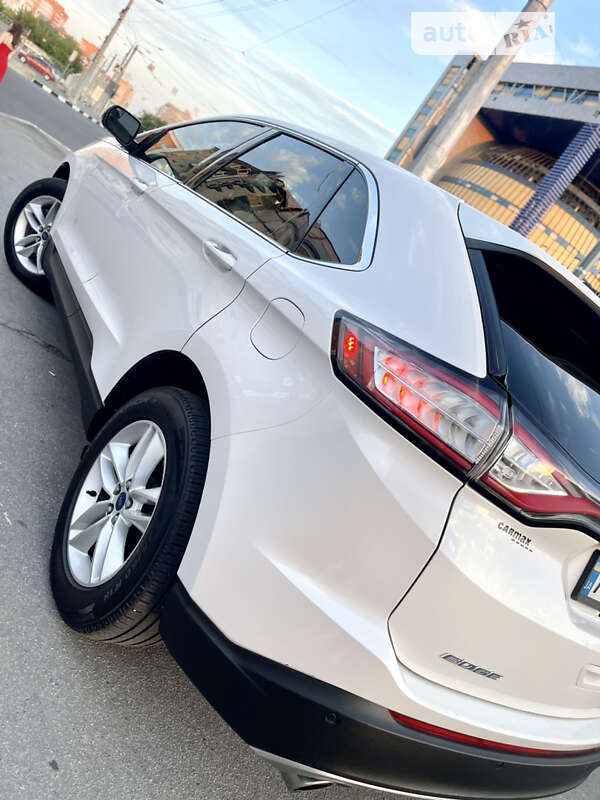 Позашляховик / Кросовер Ford Edge 2015 в Харкові