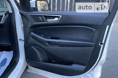 Внедорожник / Кроссовер Ford Edge 2015 в 