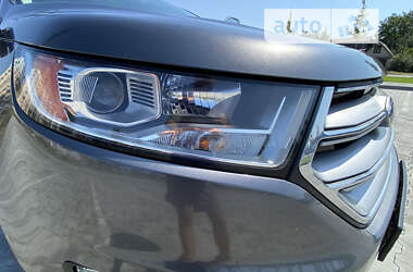 Позашляховик / Кросовер Ford Edge 2017 в 