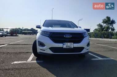 Внедорожник / Кроссовер Ford Edge 2018 в 