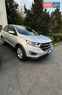 Внедорожник / Кроссовер Ford Edge 2017 в 