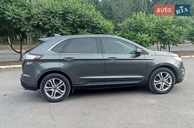 Внедорожник / Кроссовер Ford Edge 2017 в 