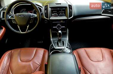 Внедорожник / Кроссовер Ford Edge 2016 в 